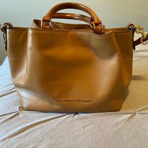 Dooney and bourke Barlow